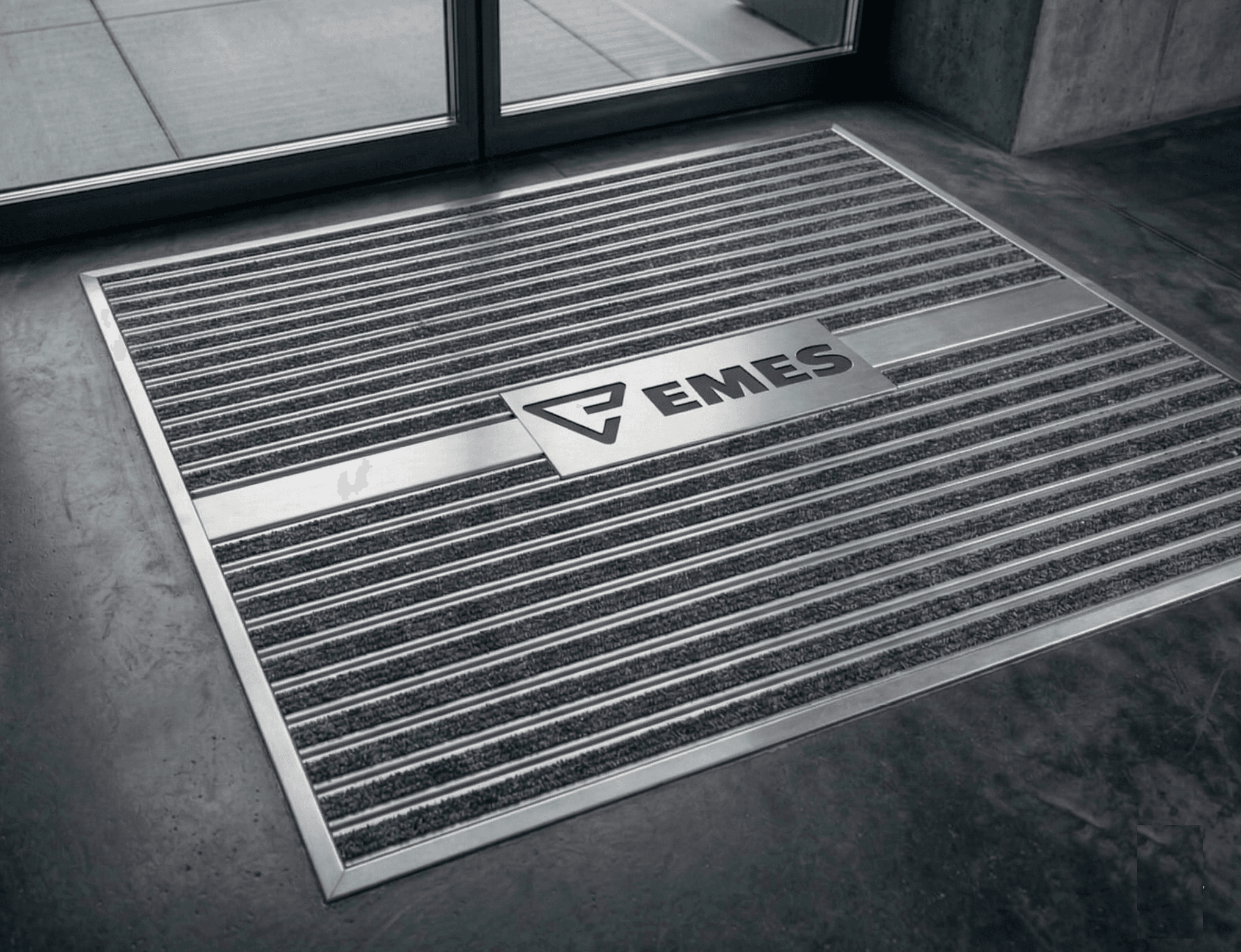 Aluminiowa wycieraczka systemowa